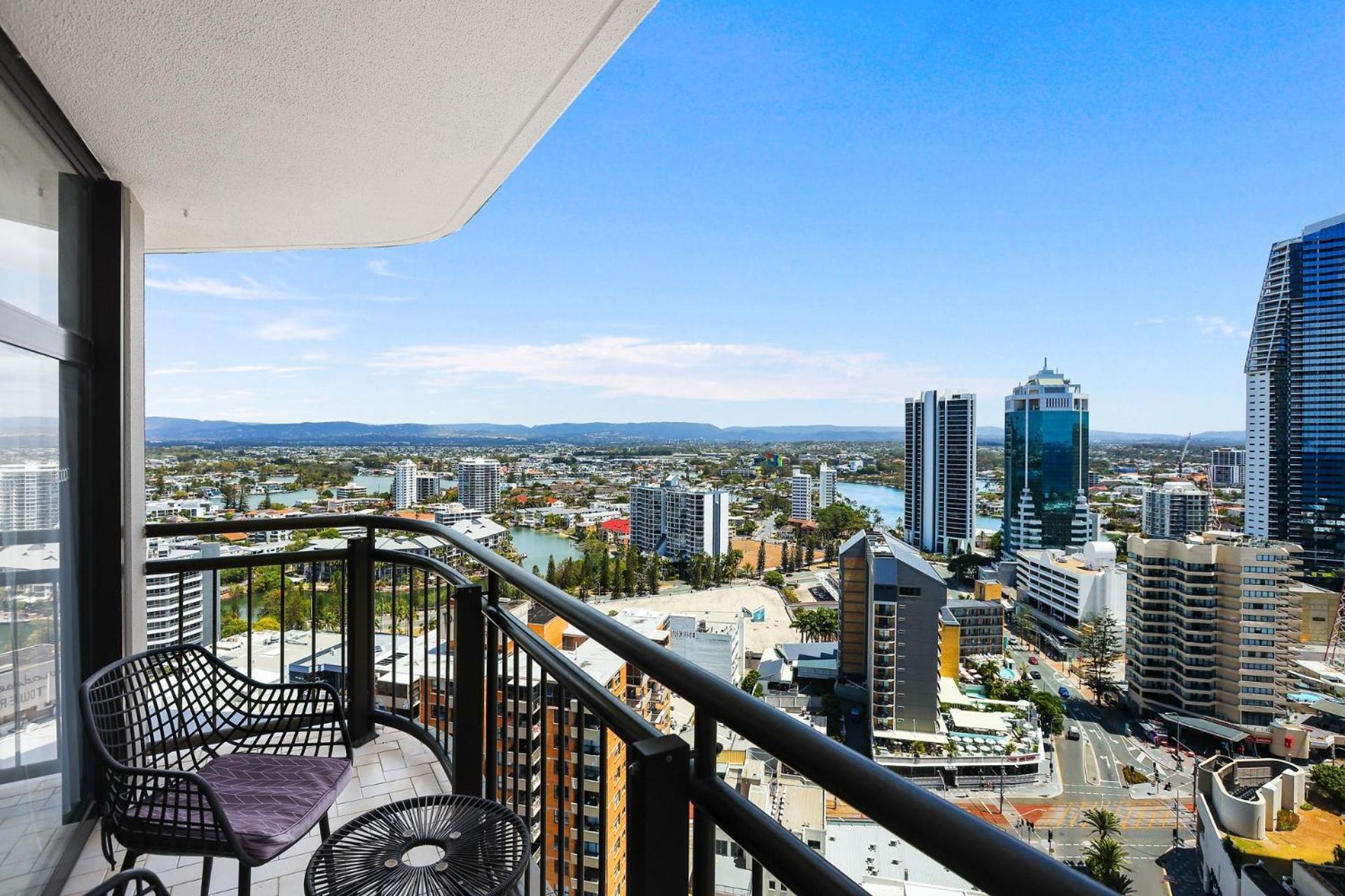 1 Bedroom And 1 Living Room Family Suite Gold Coast Esterno foto